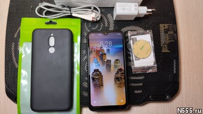 Xiaomi Redmi 8 4/64 гб сапфировый синий RU